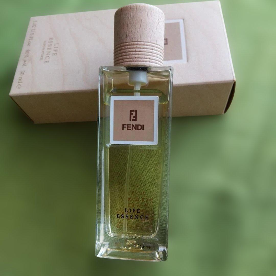 ＊新品 未使用＊フェンディ ライフエッセンス オードトワレ 30ml