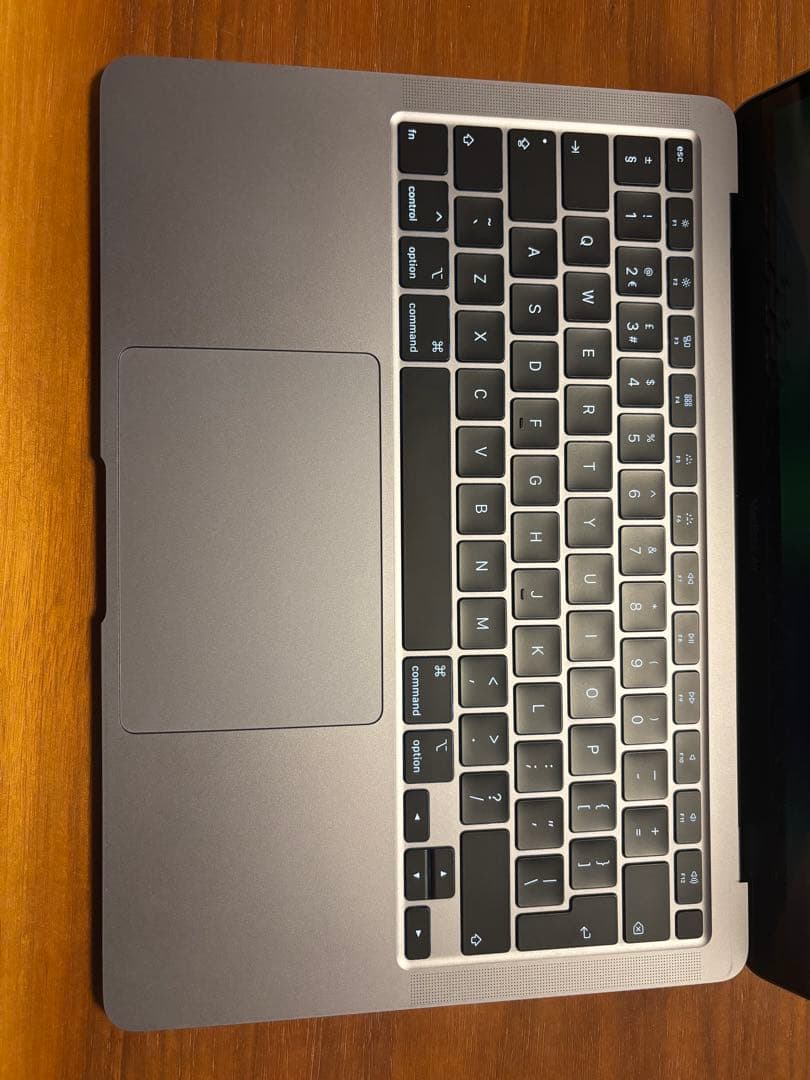 MacBook Air (Retina, 13-inch, 2020) 本体