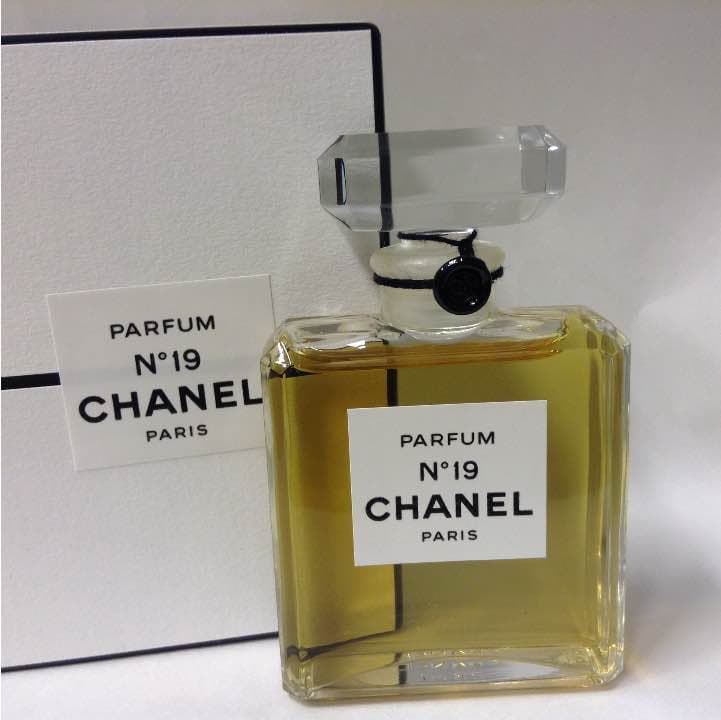 新品★シャネル★N。19★パルファム★28ml