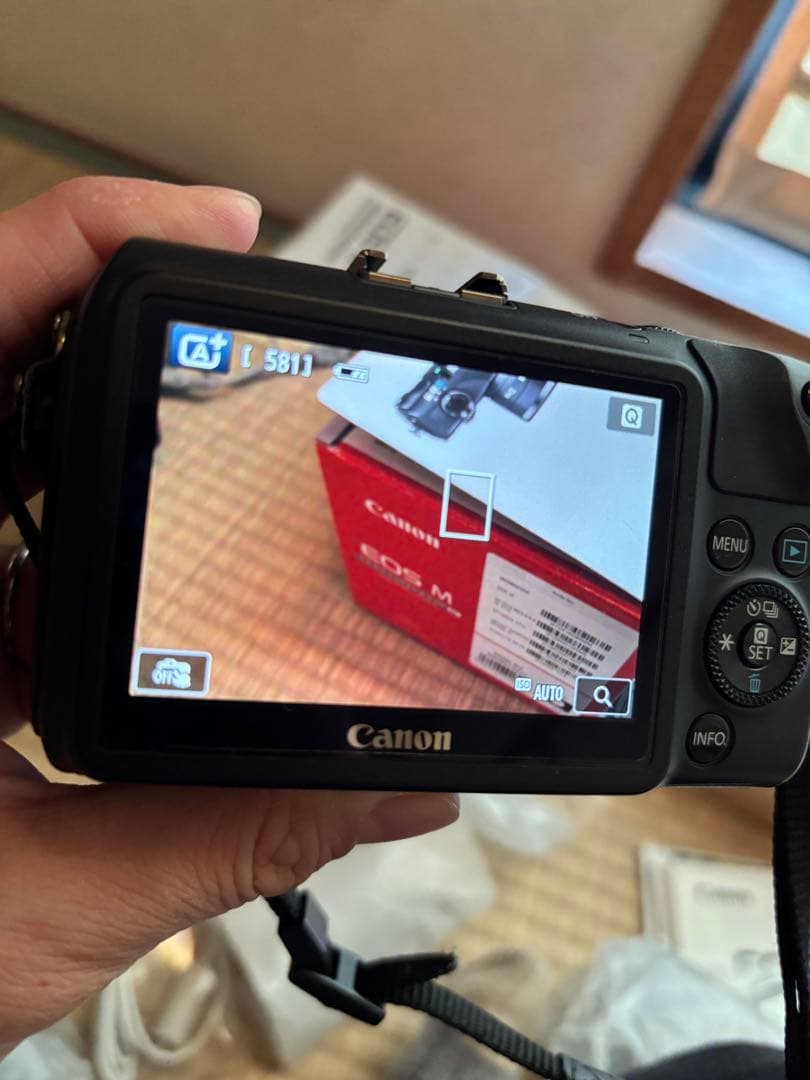 美品　Canon EOS M SPEEDLITE 90EX レンズ2つ