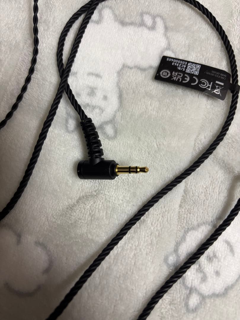 RAZER MORAY 有線イヤホン