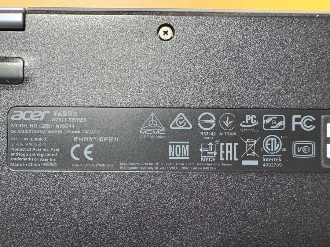 acer Chromebook R751T-N16Q14(ACアダプタ付き)