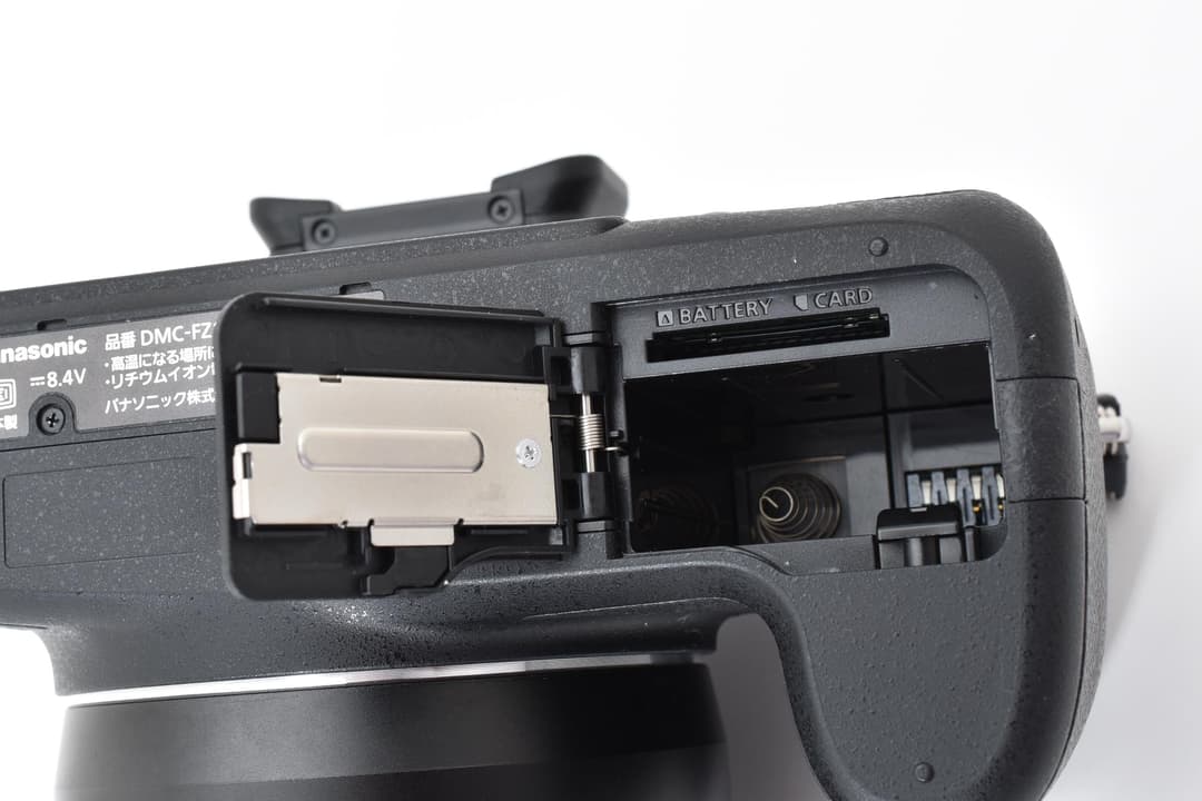 ■ ほぼ新品 ■ PANASONIC DMC-FZ1000 0237