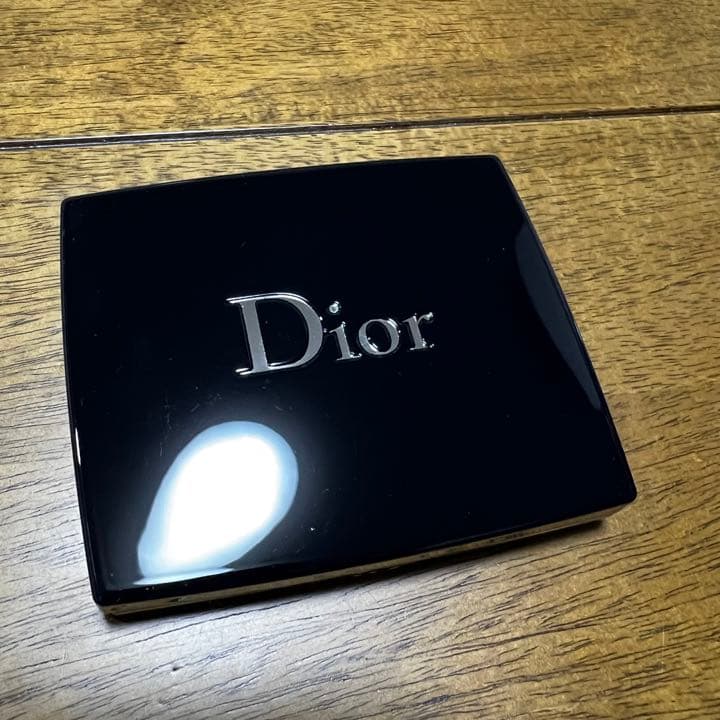 ディオール サンク クルール  クチュール アイシャドウ