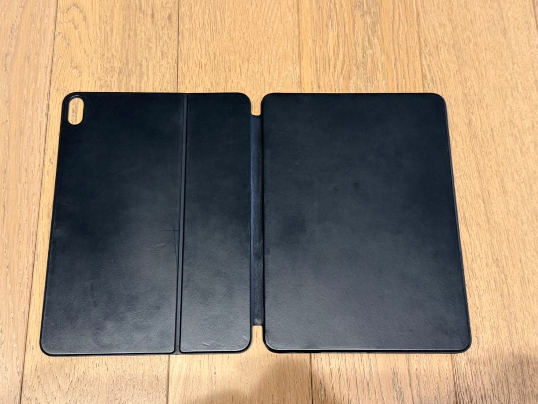 J*s様 iPad Pro Smart Keyboard Folio ブラック