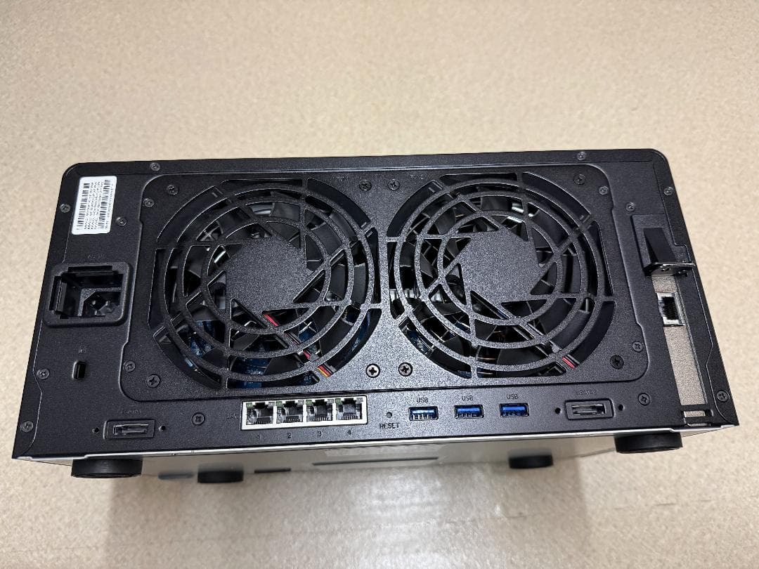 Synology DS1821+ 8ベイ NAS 32GB+10GbE+SSD