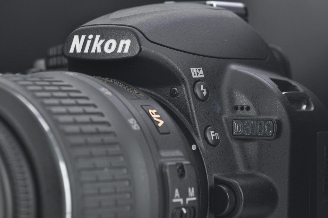 ニコン D3100 AF-S 18-55mm VR 手振補正 ズームレンズセット