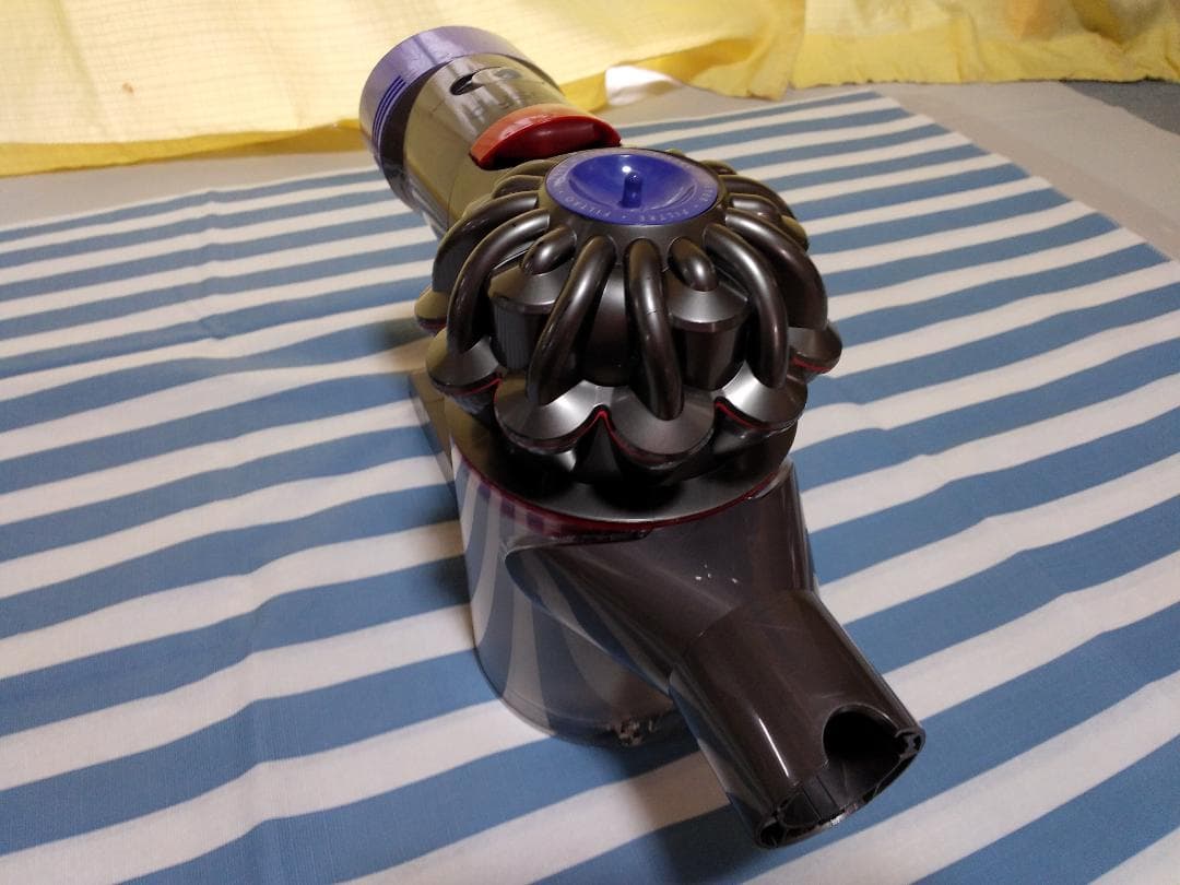 ピノさん専用ダイソン掃除機SV11 分解清掃済　⑬