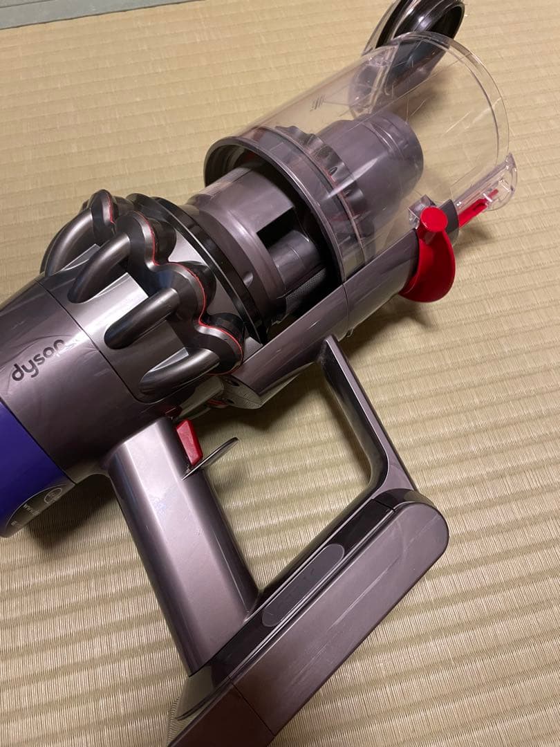 Mikaちゃん　Dyson スティッククリーナー　ダイソン　sv12