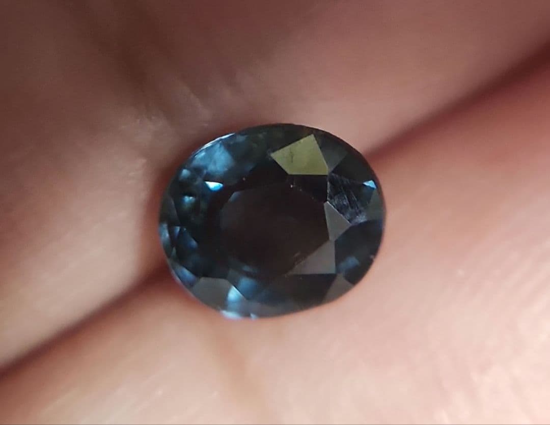 天然サファイア  0.985ct