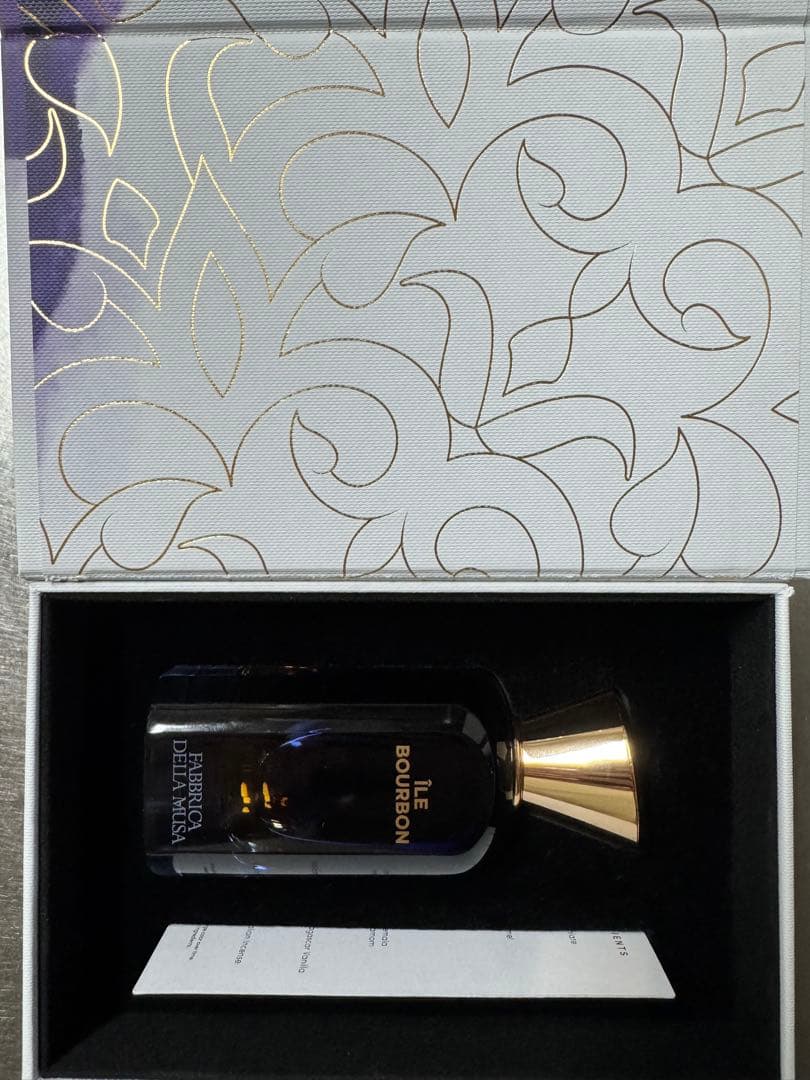 ÎLE BOURBON 100ml FABBRICA DELLA MUSA 香水