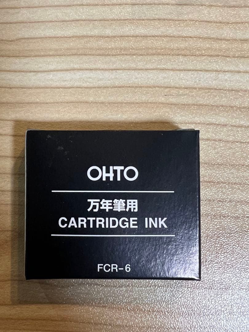 オート（OHTO）の万年筆「セルサス（CELSUS）」　廃盤品