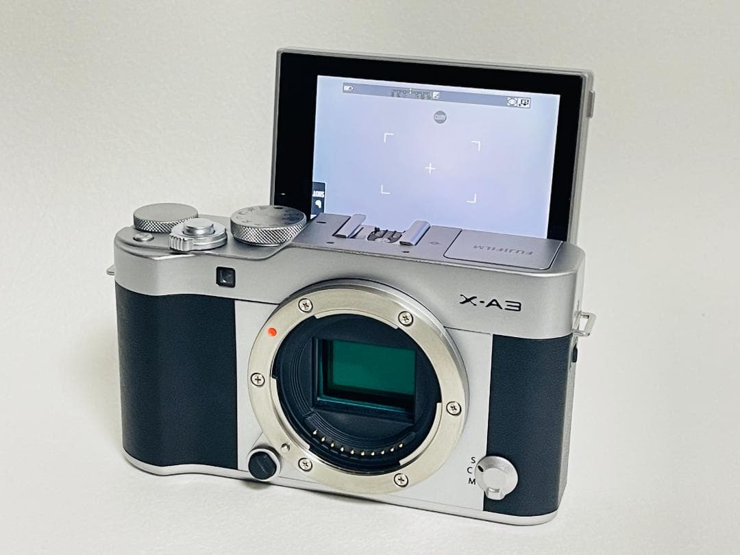 【美品A】FUJIFILM X-A3 ボディ シルバー ミラーレス一眼カメラ