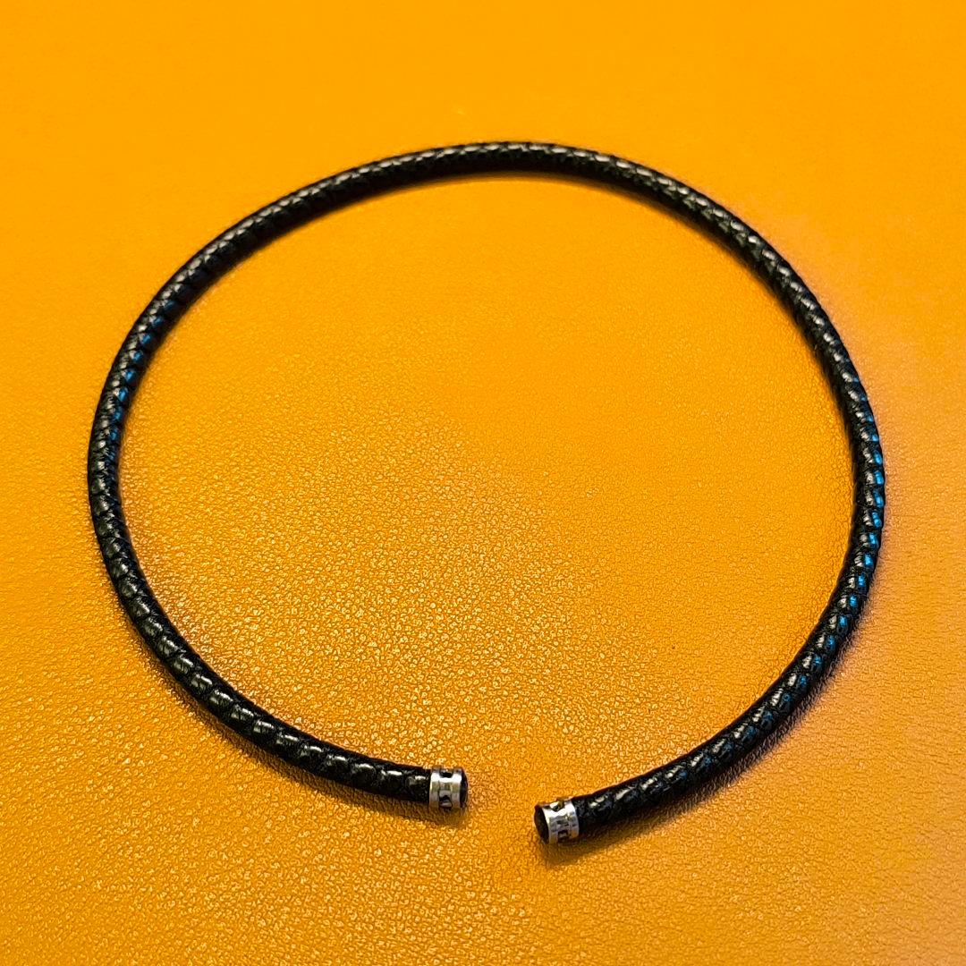 【美品】ファイテン RAKUWAブレスX100 レザータッチモデル 2色セット