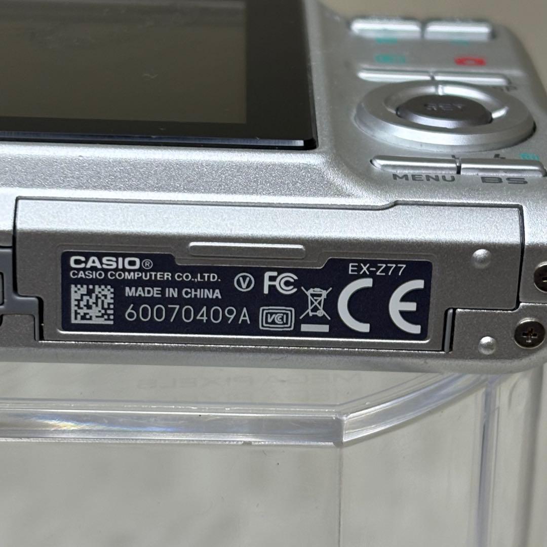 CASIO カメラ　エクシリム　EX-Z77 シルバー　コンデジ　動作品