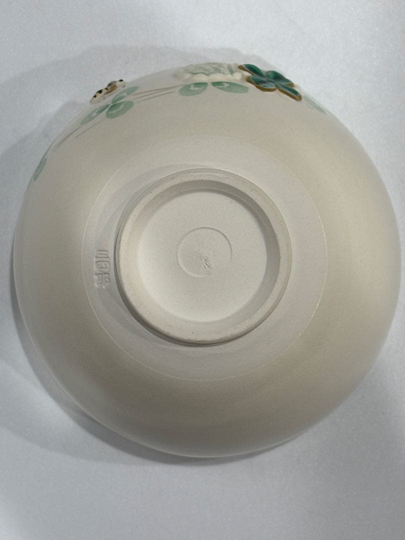 茶道具 人気作家 今岡三四郎 浮堀茶碗 白詰草に蜜蜂 抹茶椀 共箱