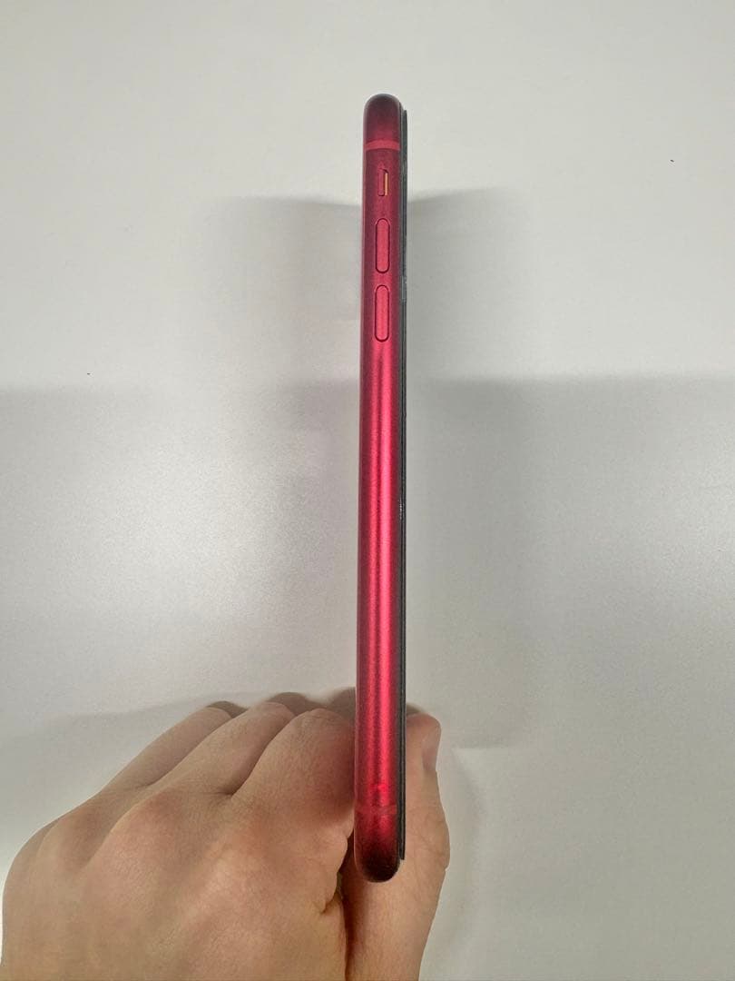 【美品】Apple iPhone 11 本体 赤色　64G SIMフリー RED