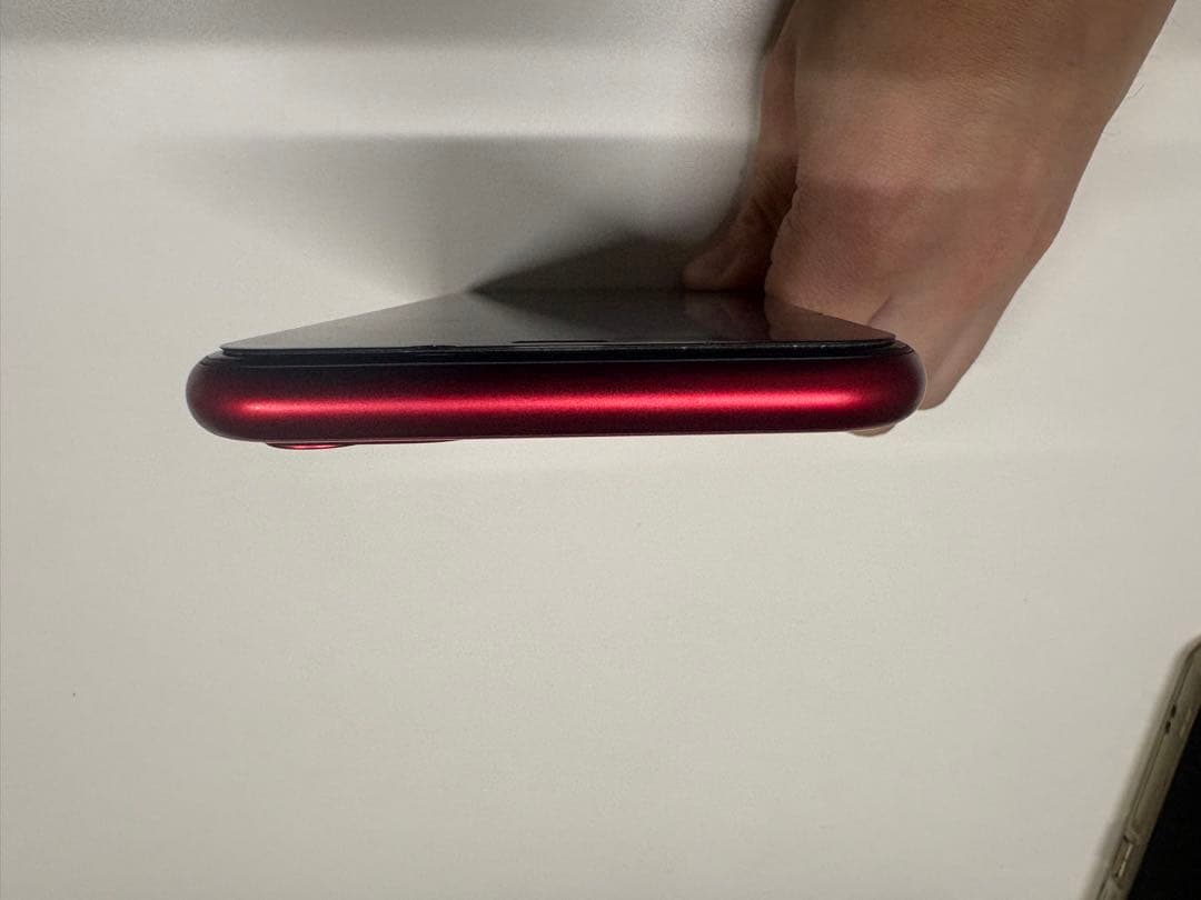 【美品】Apple iPhone 11 本体 赤色　64G SIMフリー RED