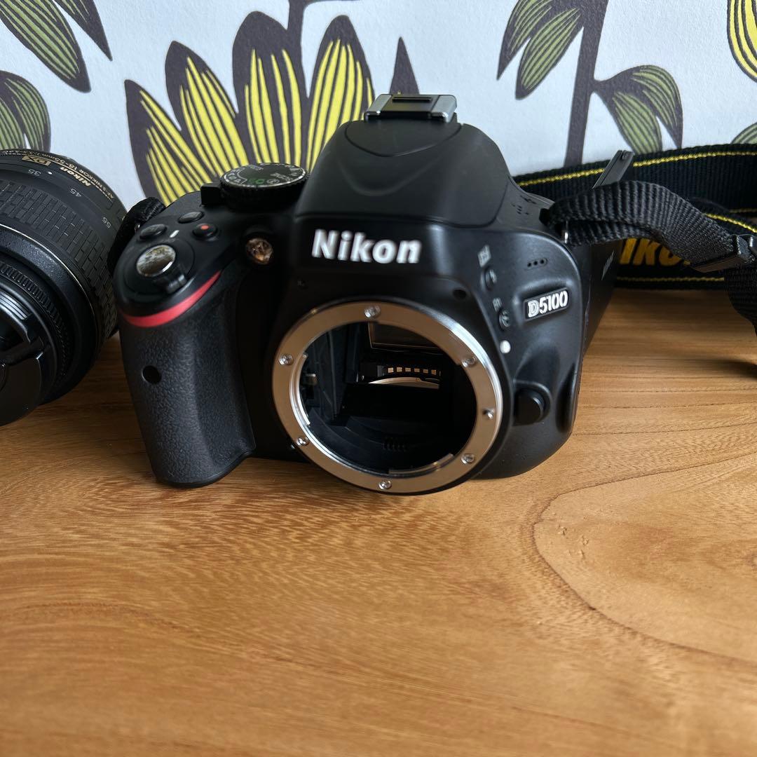 Nikon D5100 デジタル一眼レフ 18-55mmレンズ付 動作確認済み