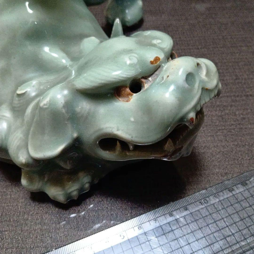 青緑色 獅子 陶器 置物 骨董 青磁獅子？