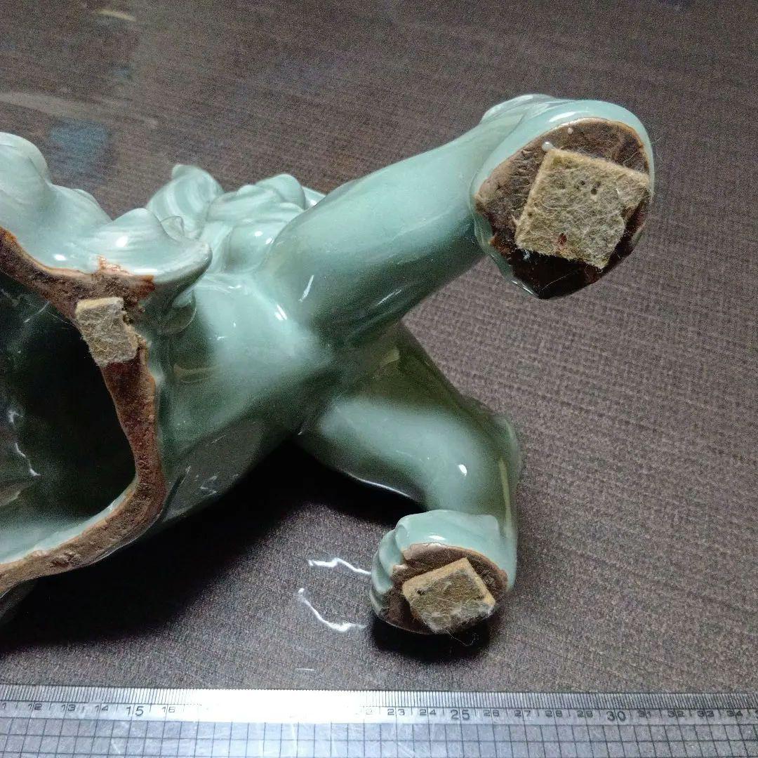 青緑色 獅子 陶器 置物 骨董 青磁獅子？