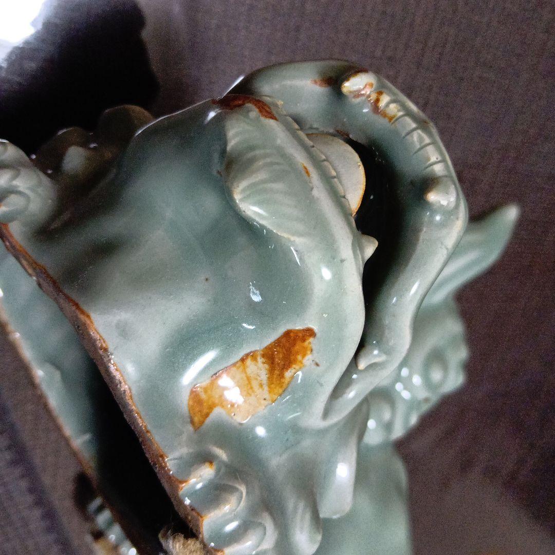 青緑色 獅子 陶器 置物 骨董 青磁獅子？