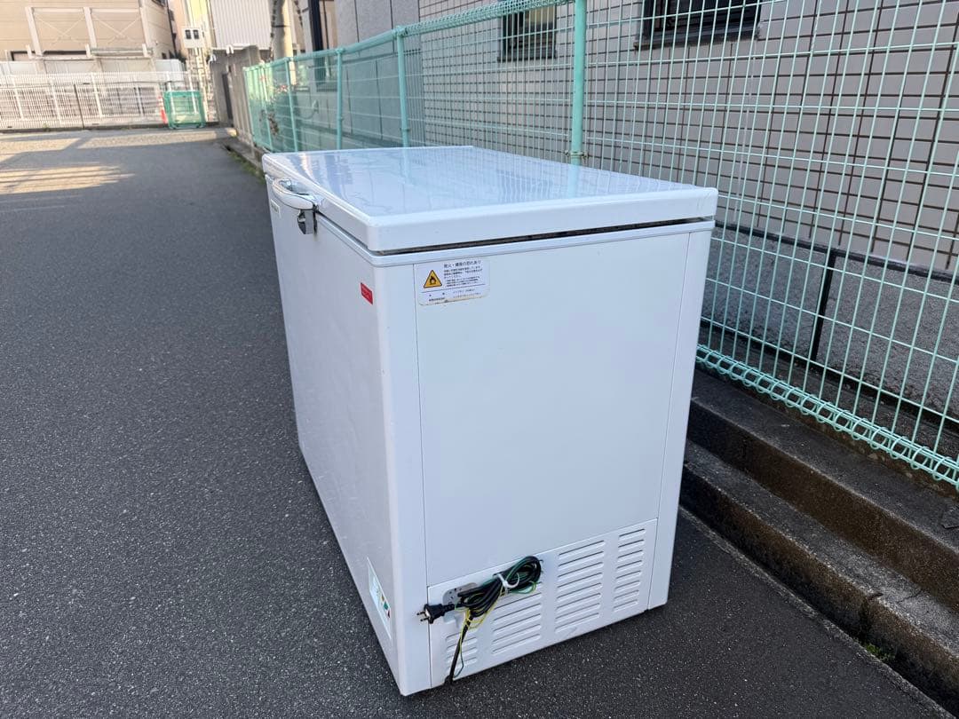 WHITE BEAR 　冷凍ストッカー　２５０L　ガラス扉　NWBST250-G