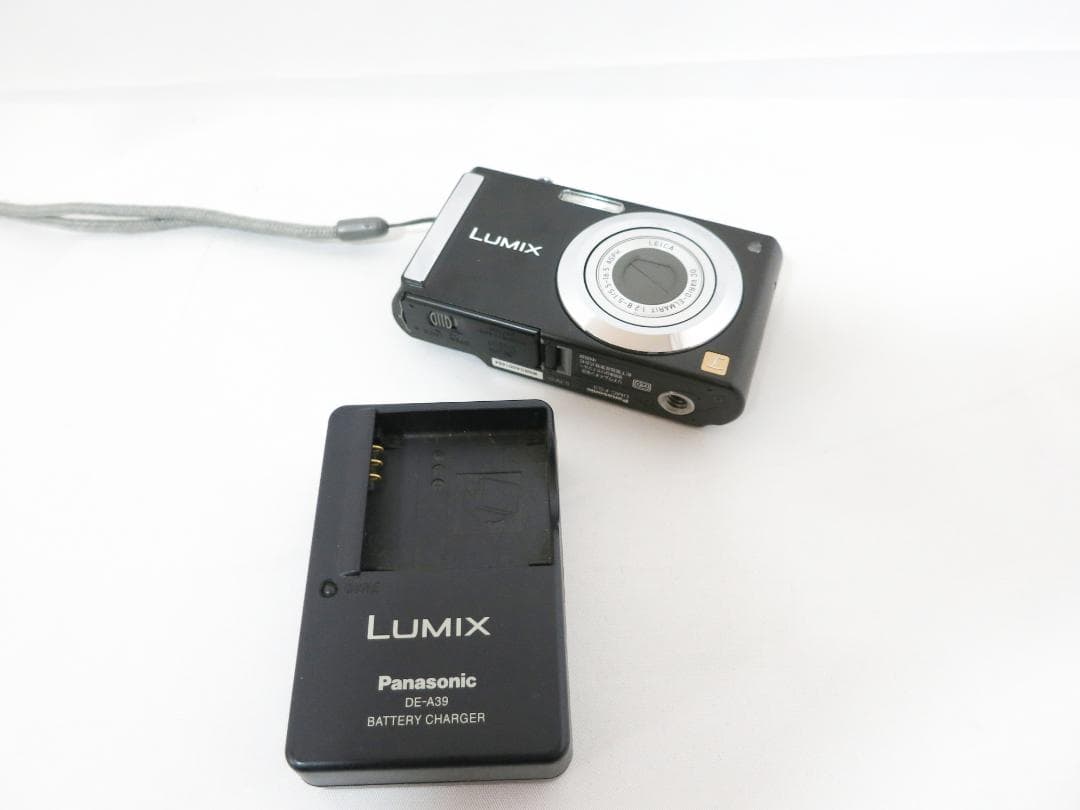 LUMIX コンパクトデジタルカメラ Panasonic DMC-FS3 黒