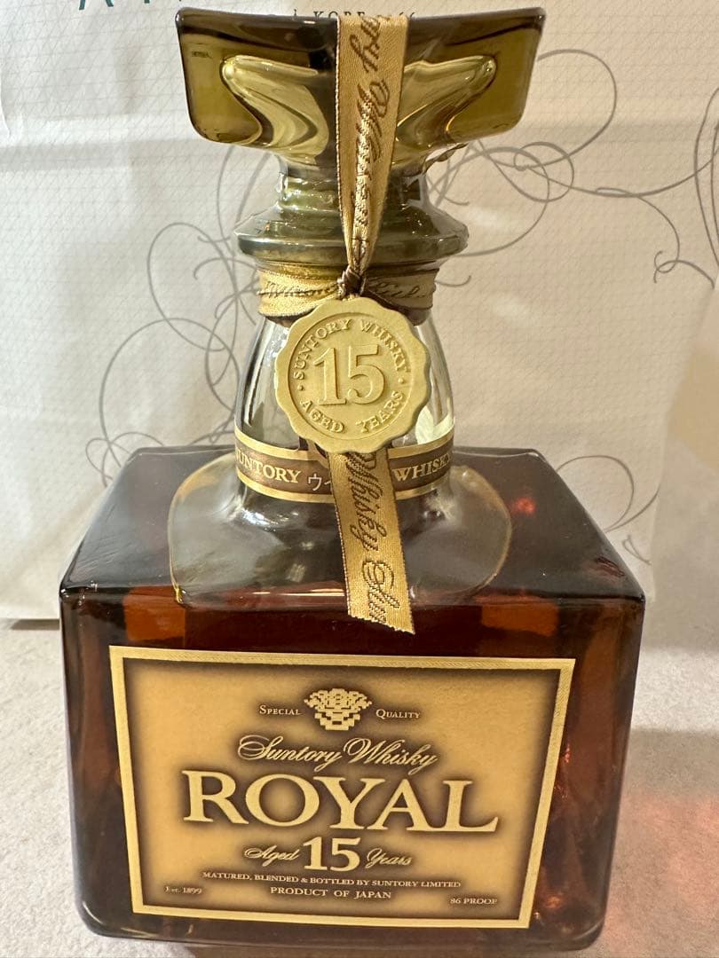 サントリーローヤル15年金ラベル 750ml