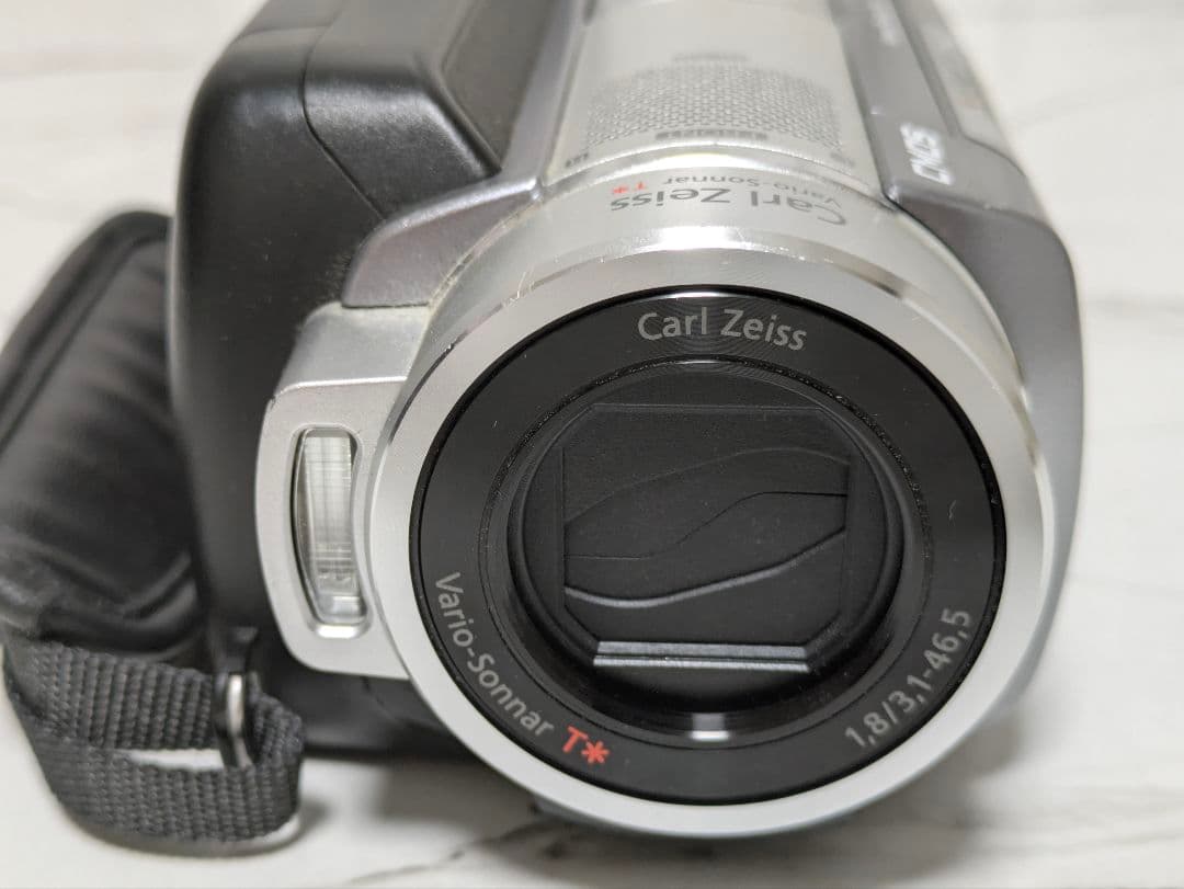 SONY　DCR-SR220　HDD内蔵60GB