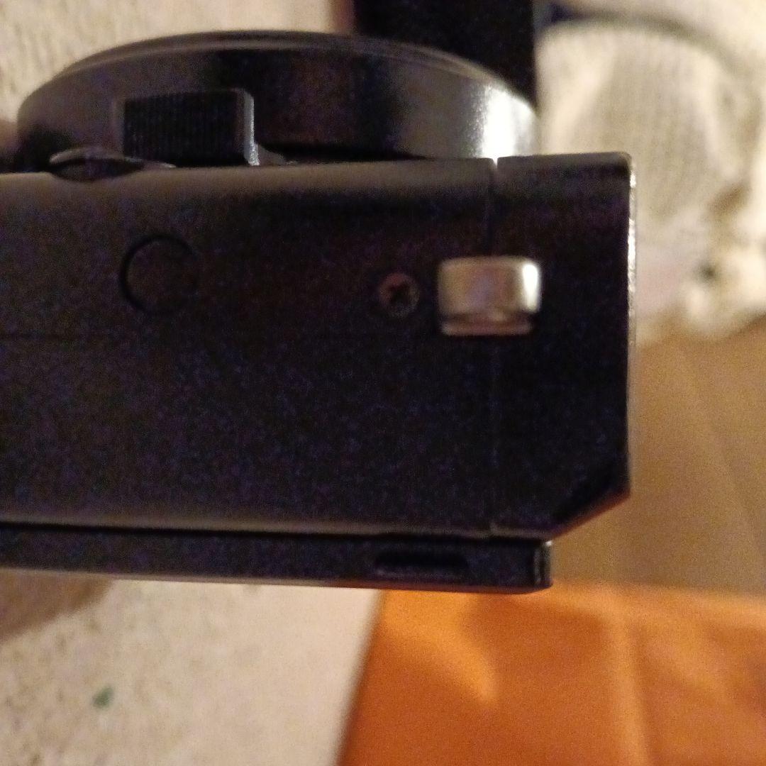 FUJIFILM X70 コンパクトデジタルカメラ