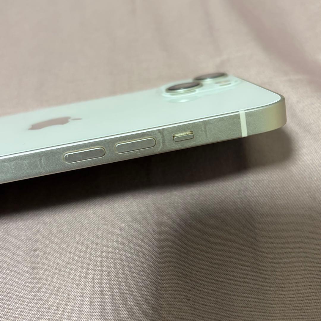 iPhone 13 スターライト　ホワイト　本体