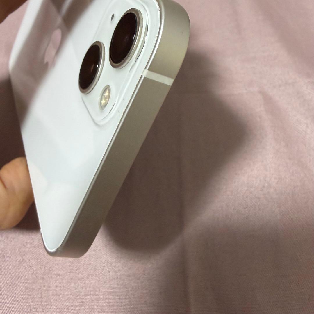 iPhone 13 スターライト　ホワイト　本体
