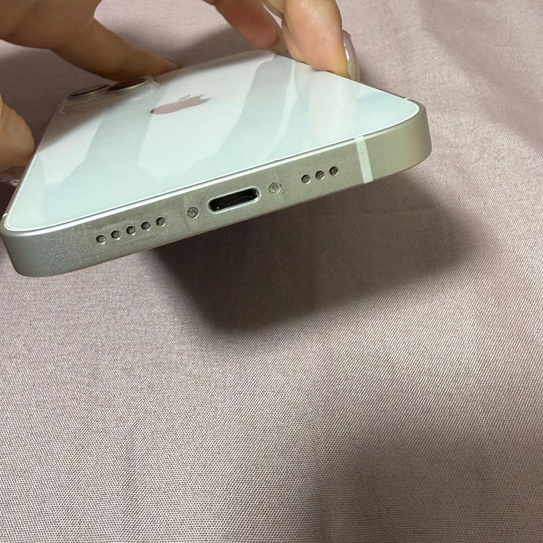 iPhone 13 スターライト　ホワイト　本体