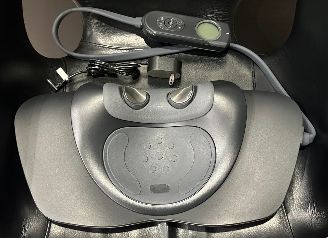 EMS電動ネックストレッチャー　MYTREX MEDI NECK《ブラック》