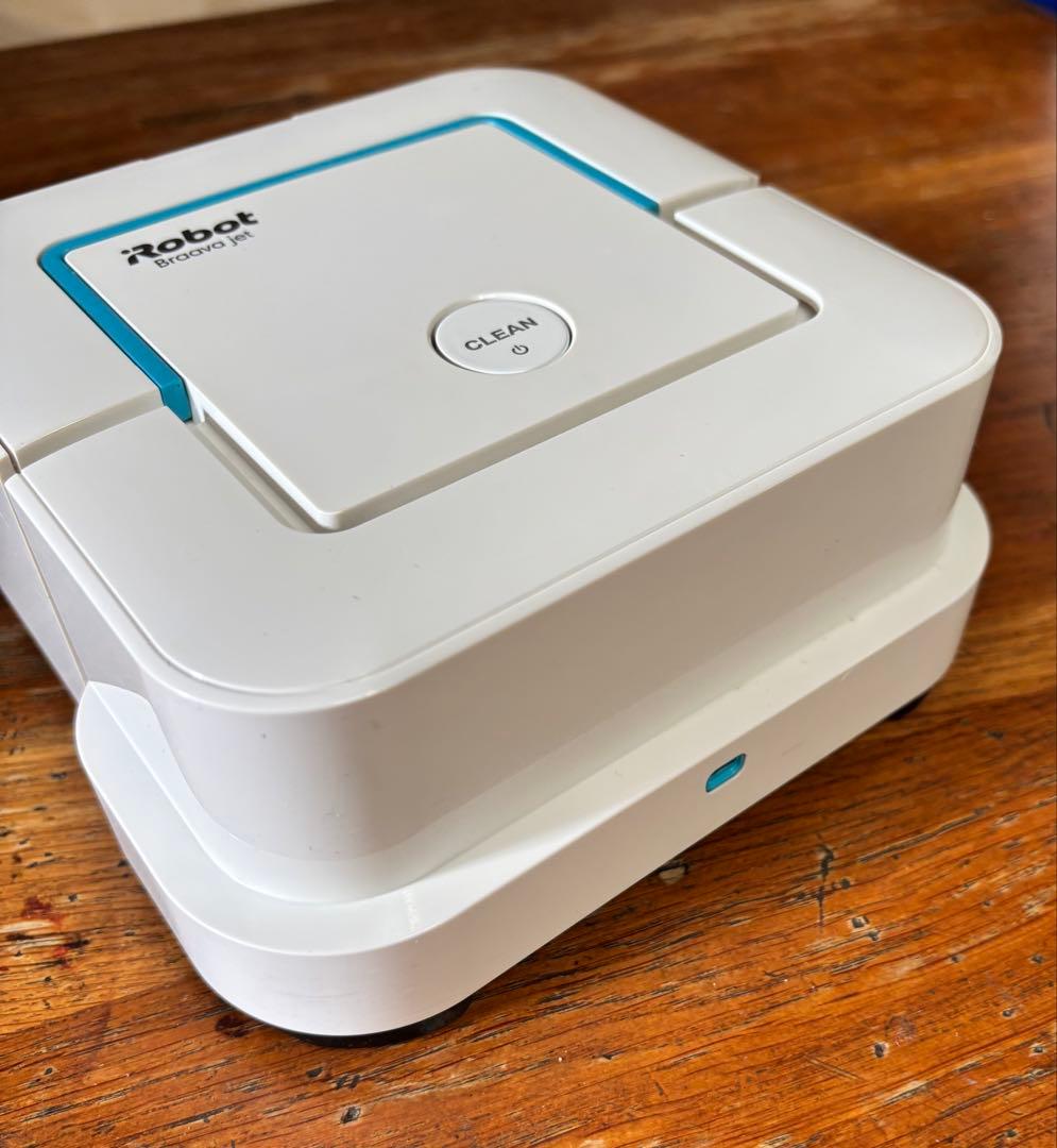 水拭きロボット掃除機　iRobot braaba Jet ブラーバジェット250