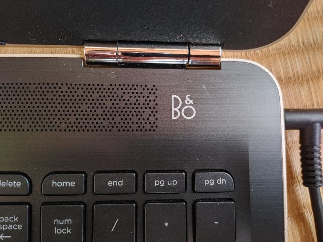 HP　Pavilion ノートPC 　バック付き