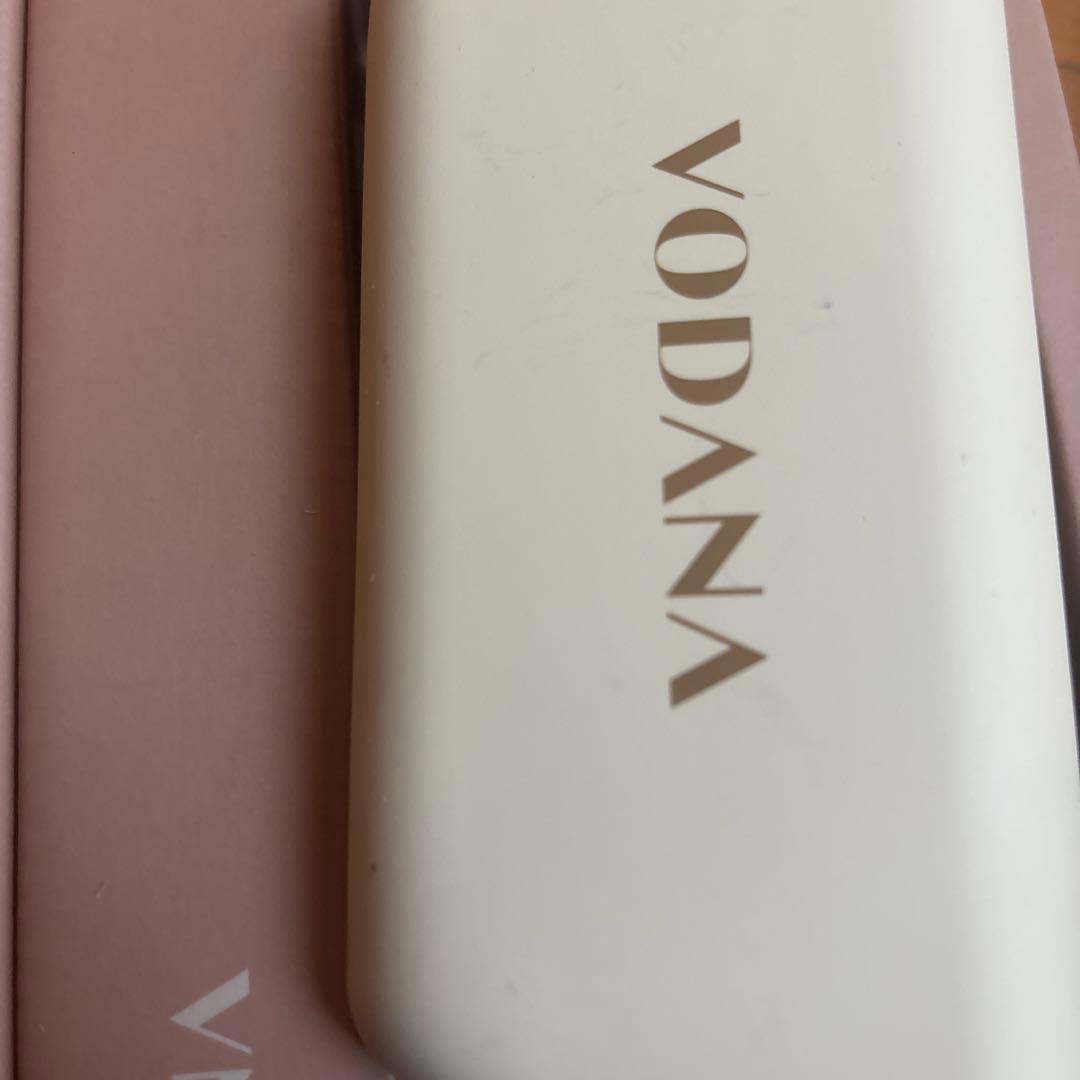 24年製 VODANA トリプルフローウェーブアイロン32mmティラミスブラウン