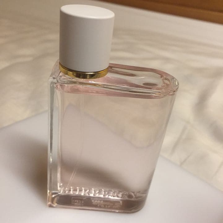 香水(女性用) Burberry Her  blossom 50ml