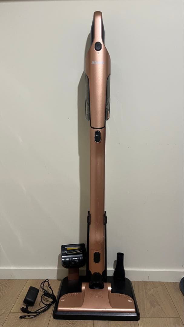Shark シャーク 充電式 サイクロンスティッククリーナー 掃除機