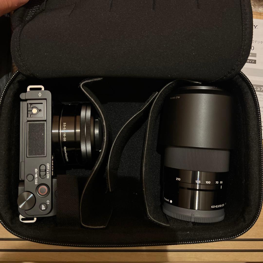 SONY ZV-E10 ミラーレス一眼　バッグと三脚付き