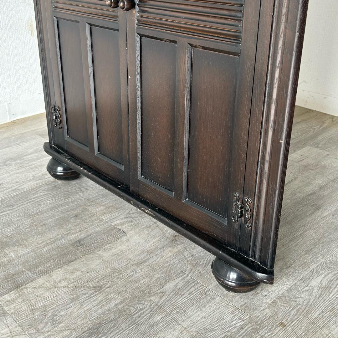 イギリス アンティーク　家具 コーナーキャビネット　1950年頃 511A