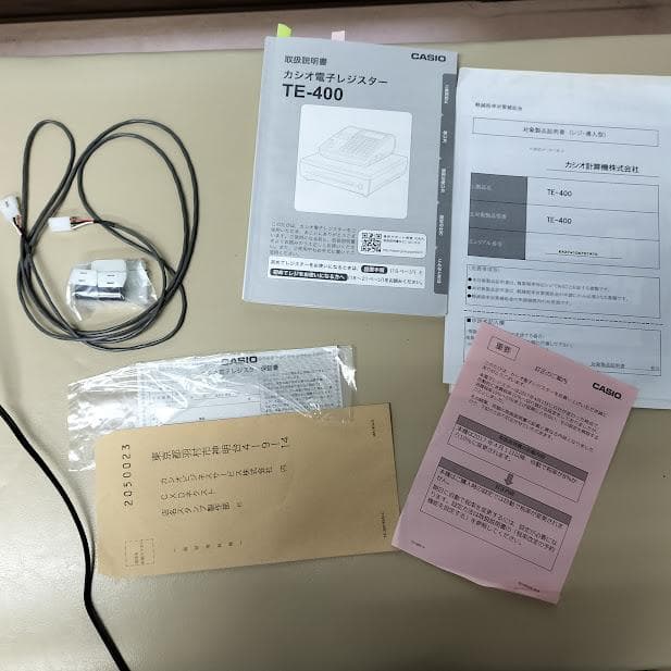 送料無料　カシオTE-400 電子レジスター 　初期化済み　レジロール6個つき