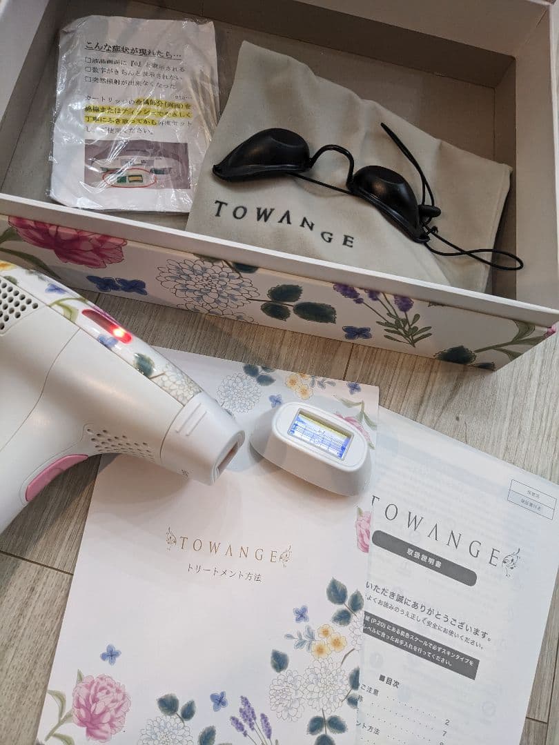 TOWANGE×伊藤羽仁衣さんコラボの家庭用フラッシュ脱毛機