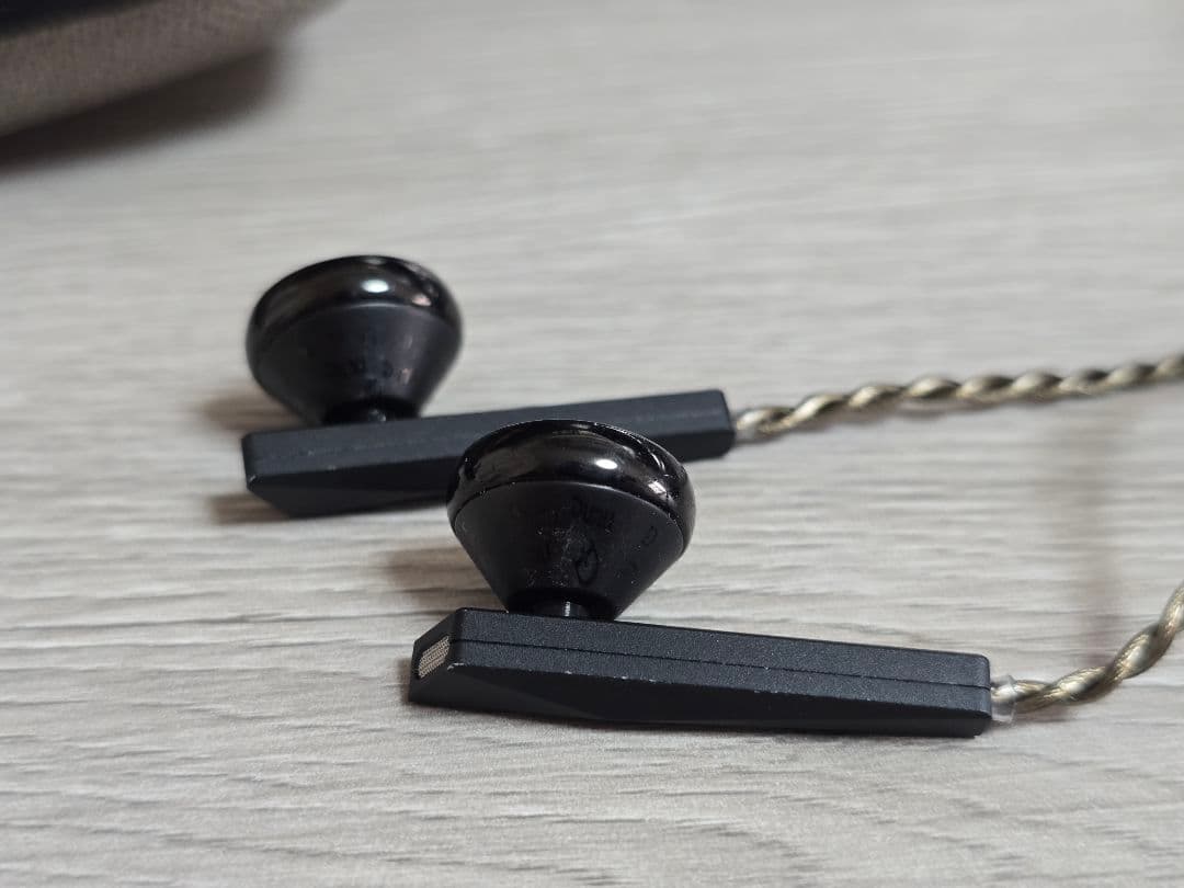 DUNU Alpha 3 イヤホン　4.4mm balance　ほぼ未使用