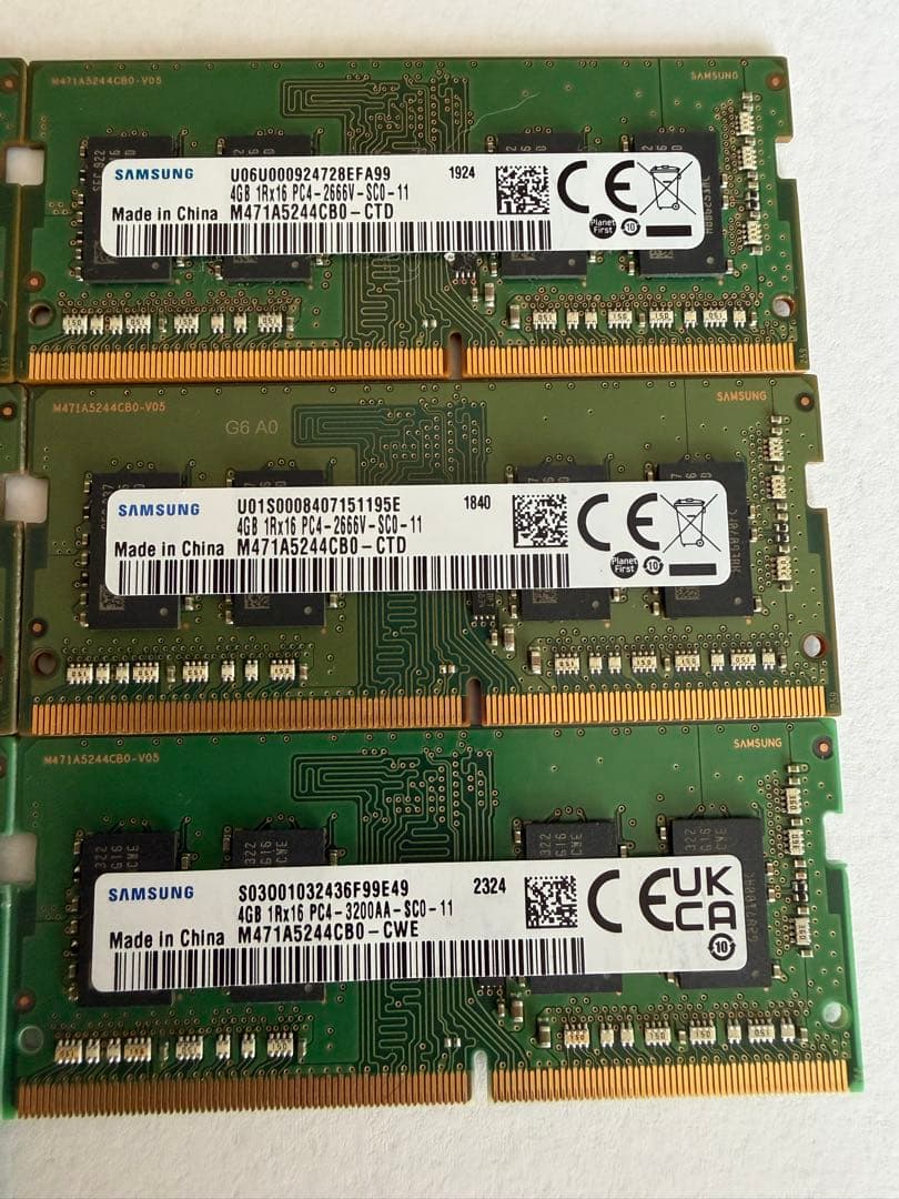 DDR4 メモリ　総28GB 4GB 7枚セット　パソコンメモリ