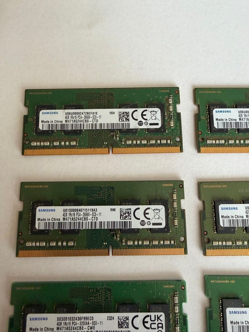 DDR4 メモリ　総28GB 4GB 7枚セット　パソコンメモリ