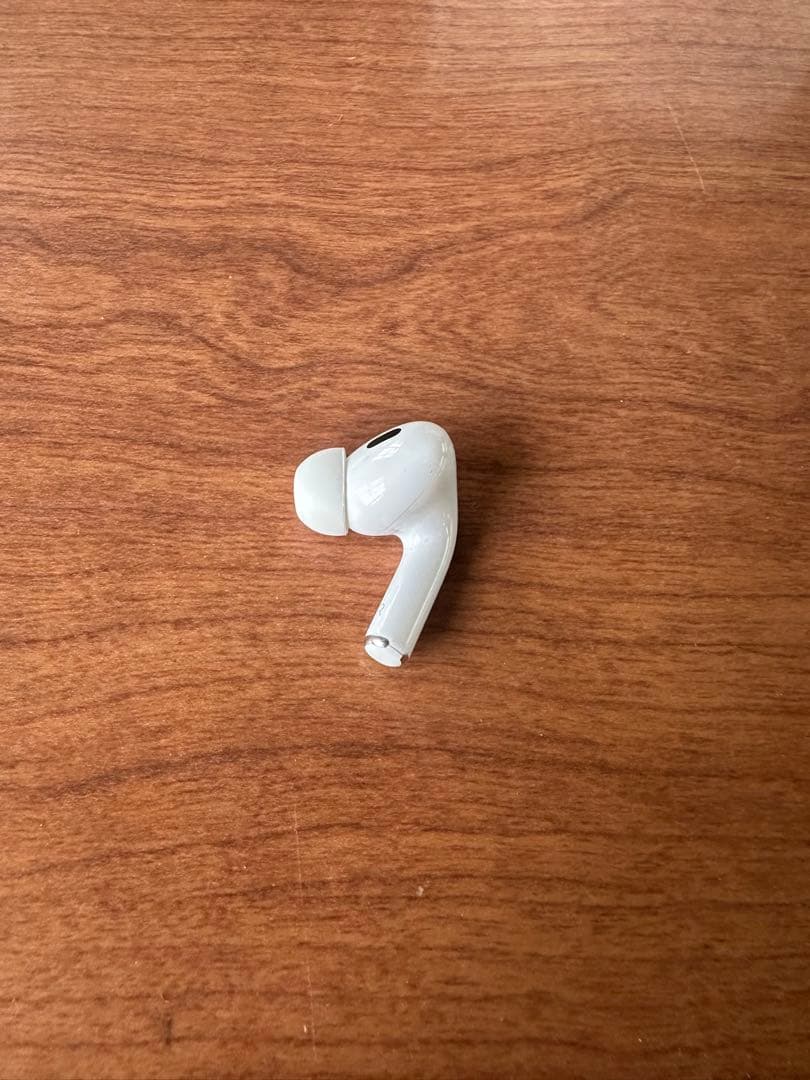 美品 AirPods Pro 第2世代 右耳 A3047右 エアーポッ