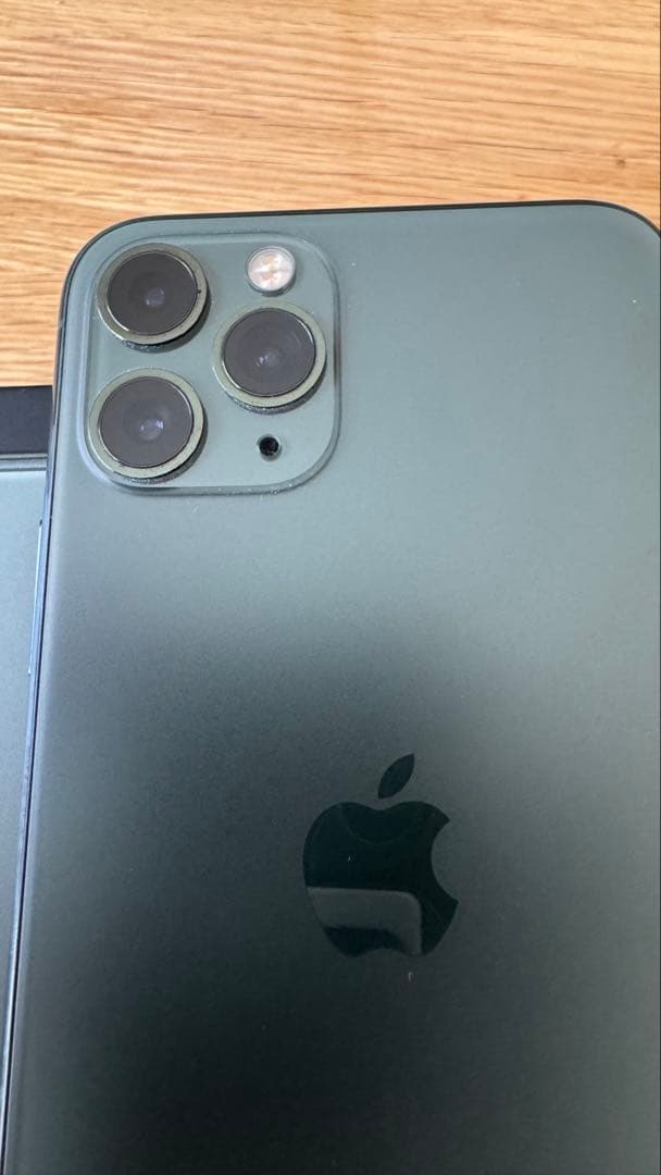 Apple iPhone 11 Pro 256GB ミッドナイトグリーン　本体
