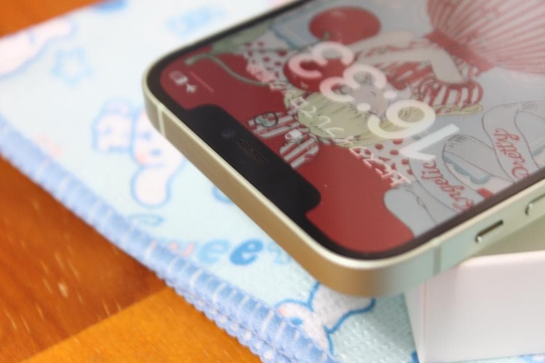 Apple iPhone 12 グリーン128gb★simロック無 アクセサリ付